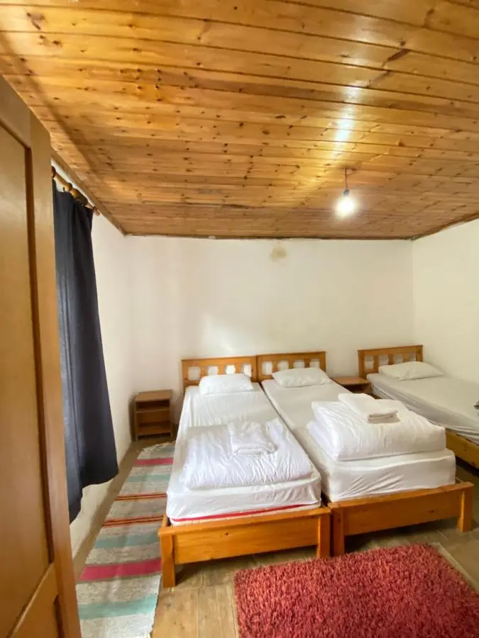 Rupa Guest House