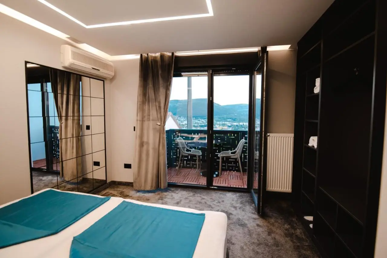 Villa View Mostar with Heated Pool & Jacuzzi