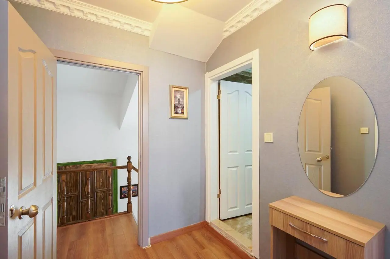 Authentic Apartments OldCity