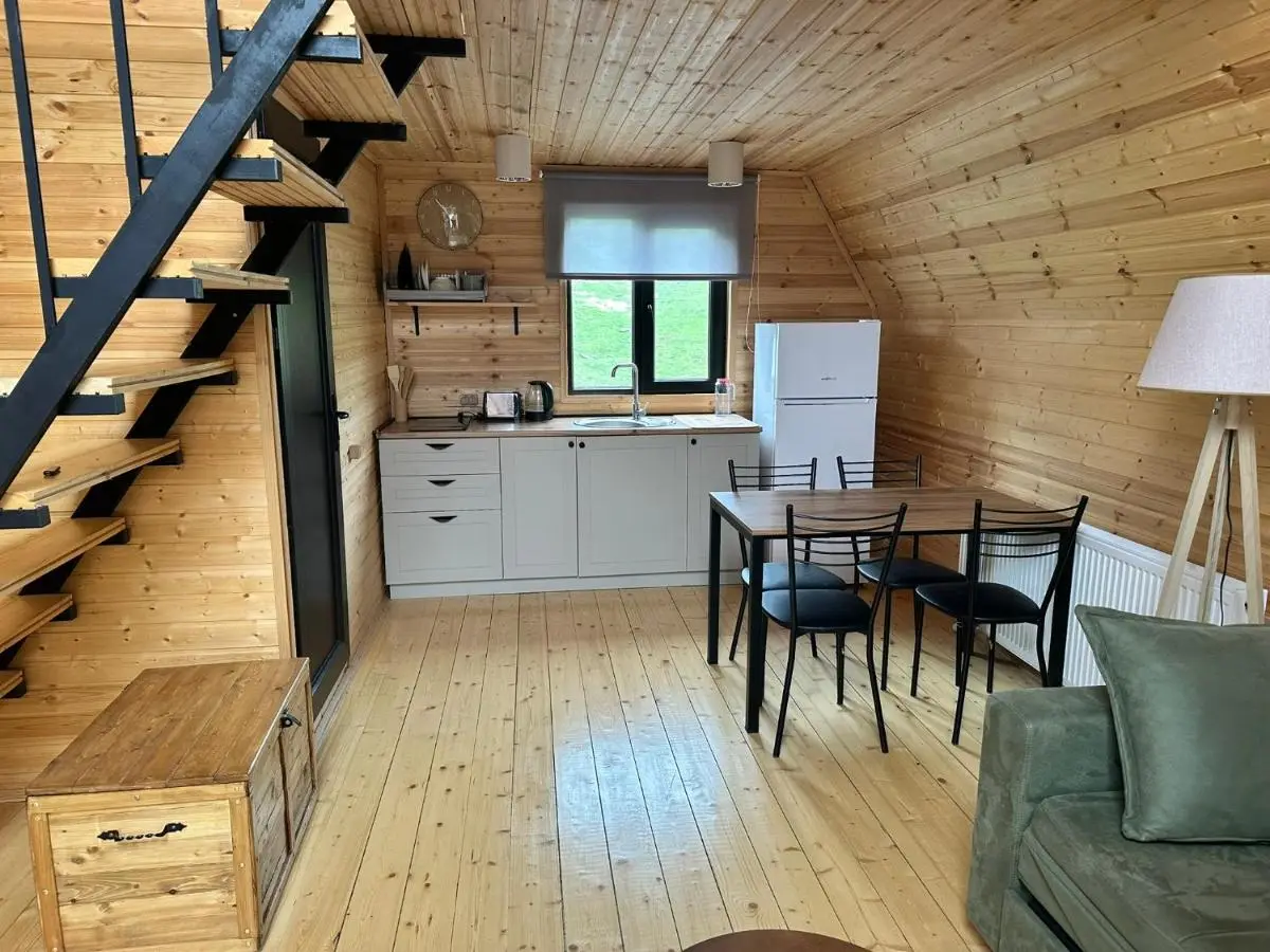 A and B Cottages