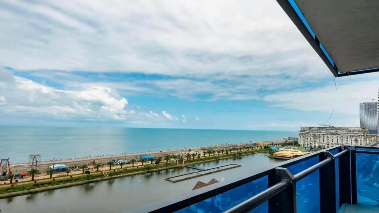 Orbi City - Sea View Aparthotel in Batumi
