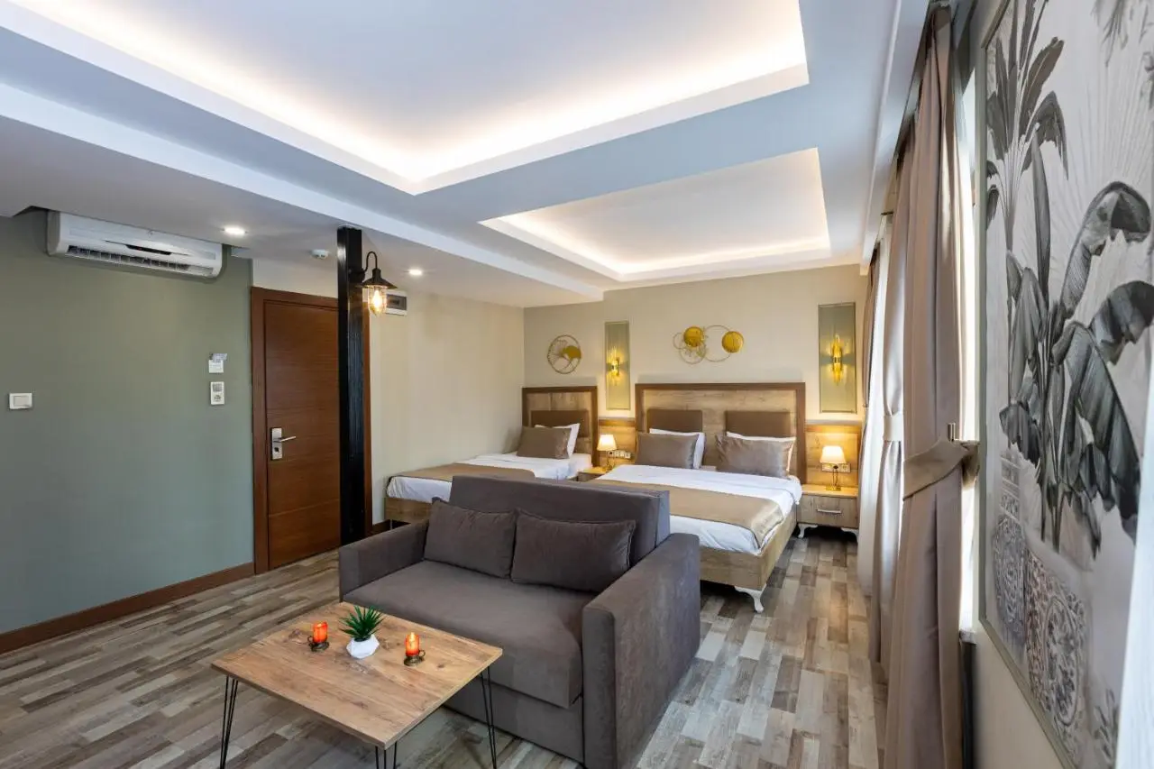 LINNGA HOTEL & SUITE