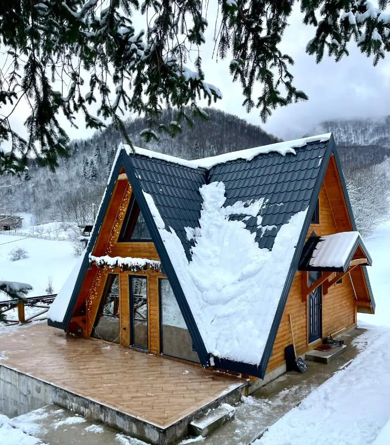 Villa Paradise Bjelašnica Luxury Chalet with Mountain View