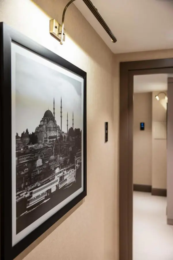 Emilion Hotel