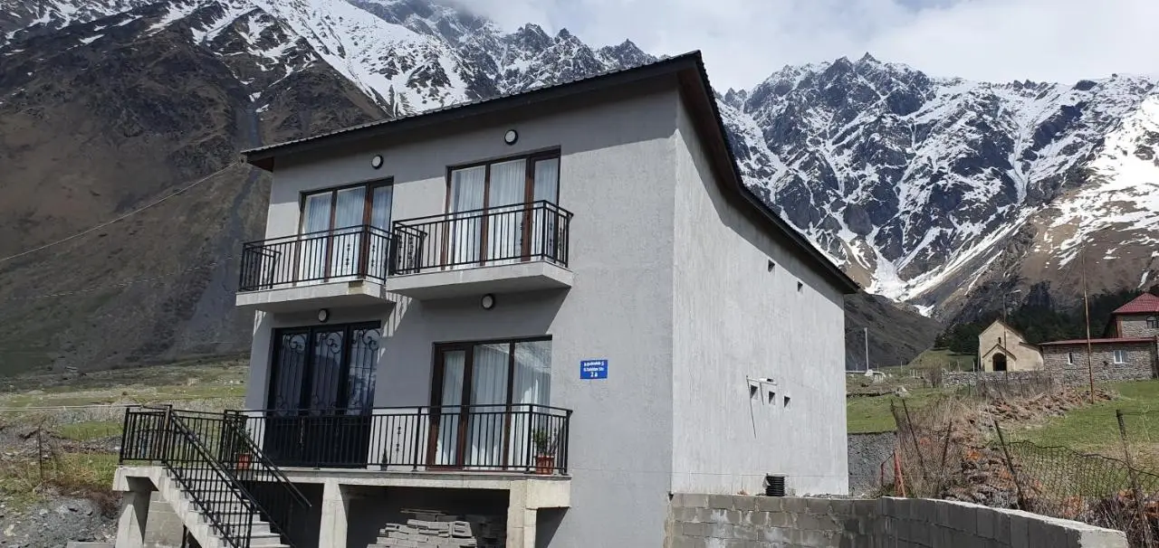 Elnetsa Inn Kazbegi