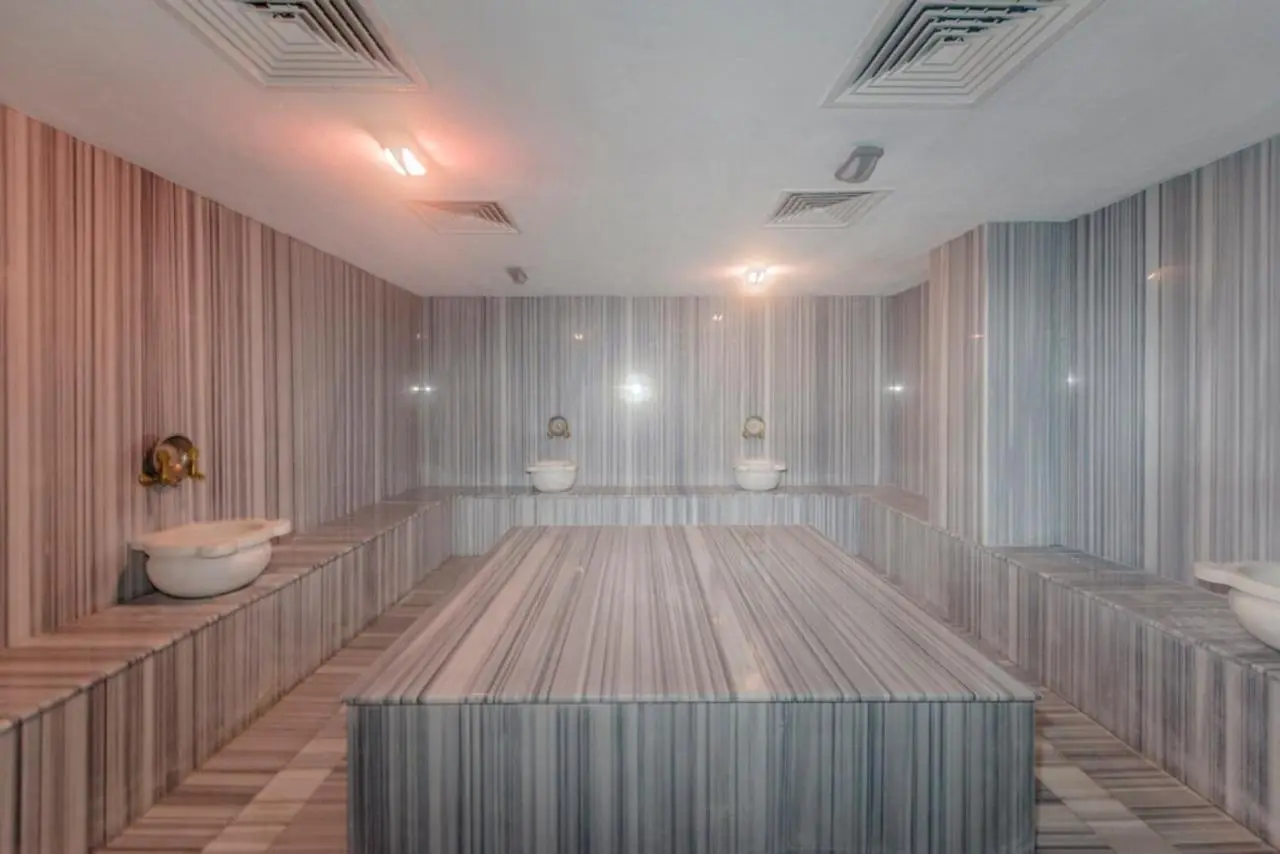 Laren Sea Side Hotel Spa