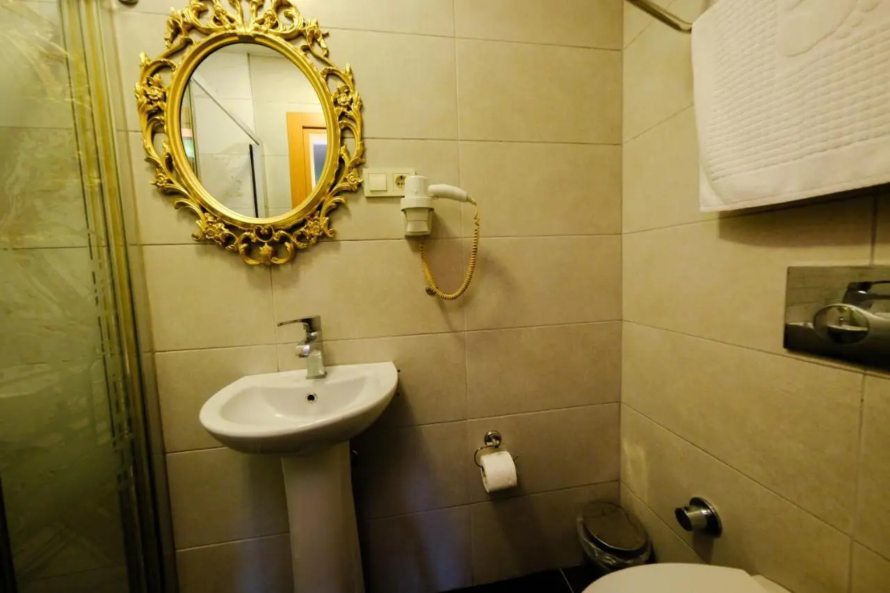 Taksim Celebi Suites