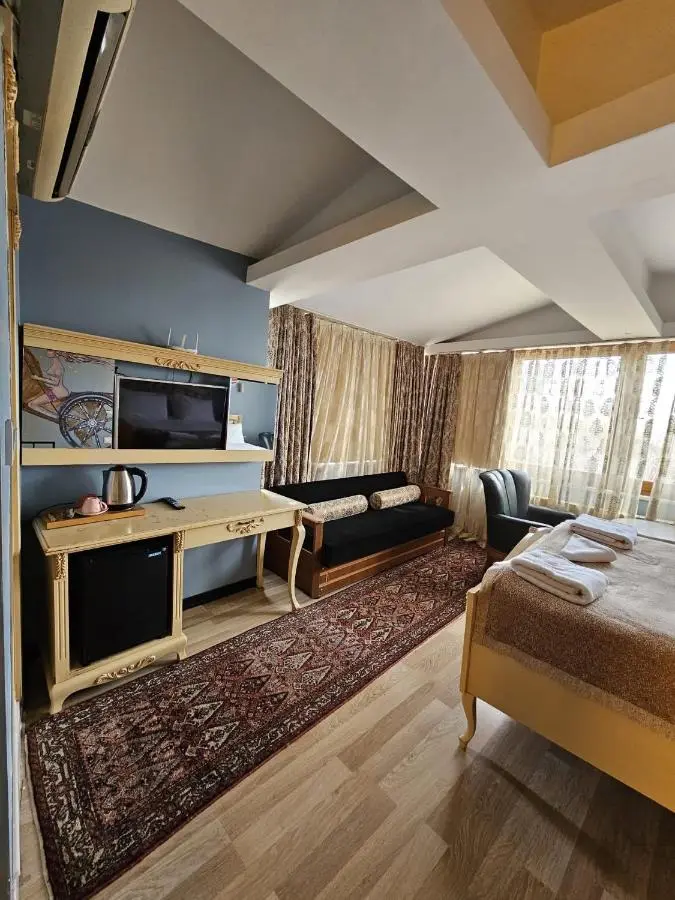Optimist Hotel