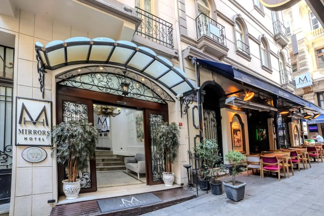 Mirrors Hotel İstanbul Taksim City Center