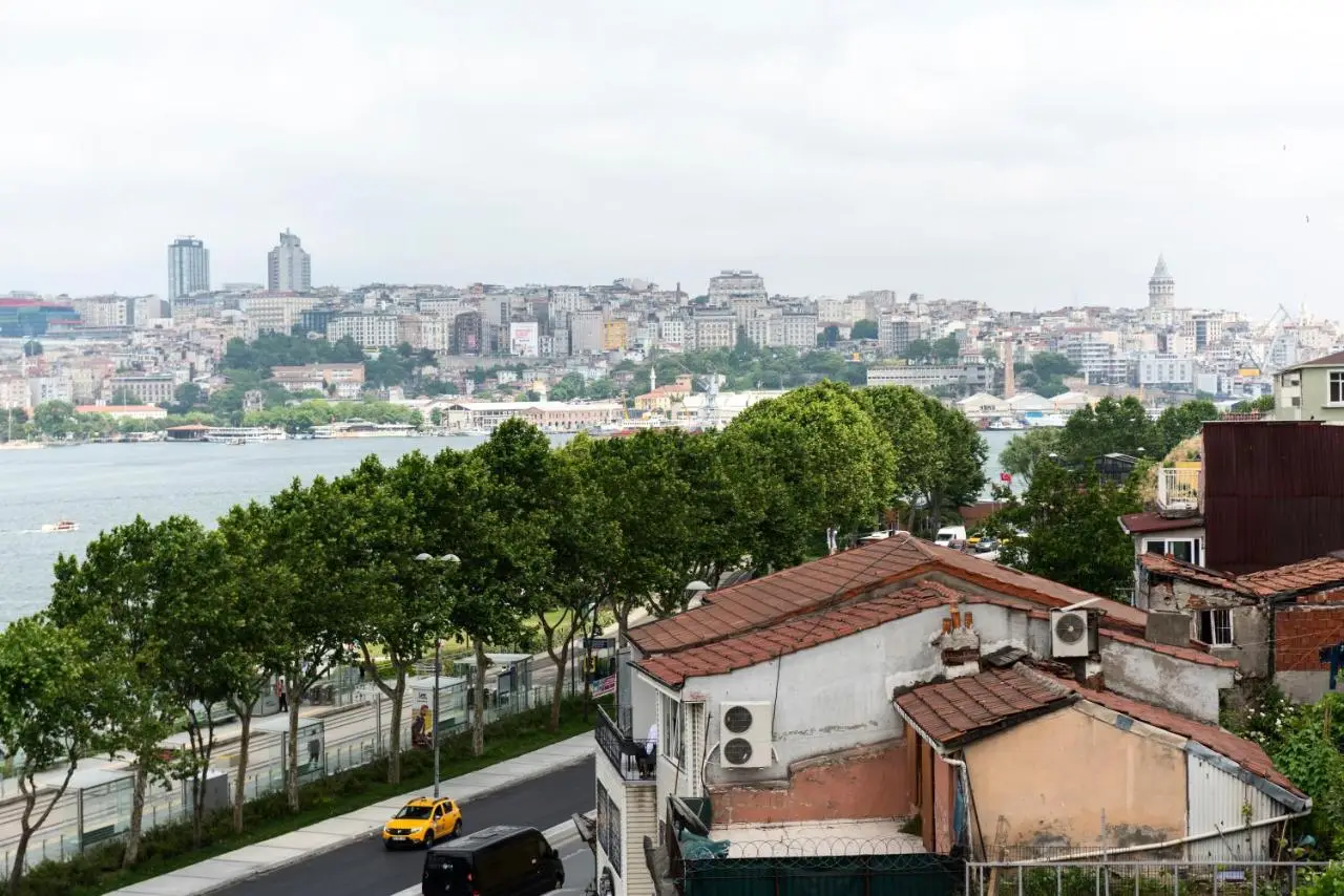 Istanbul Old City Colorful Houses Balat PETRION Hotel