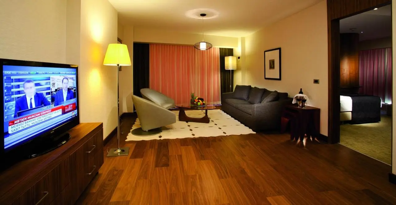 Crowne Plaza Istanbul Harbiye by IHG