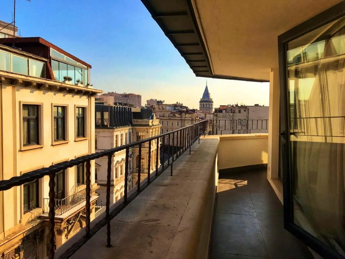 GALATA M84