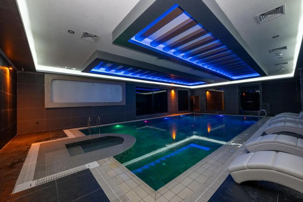 The Nirvanas Hotel