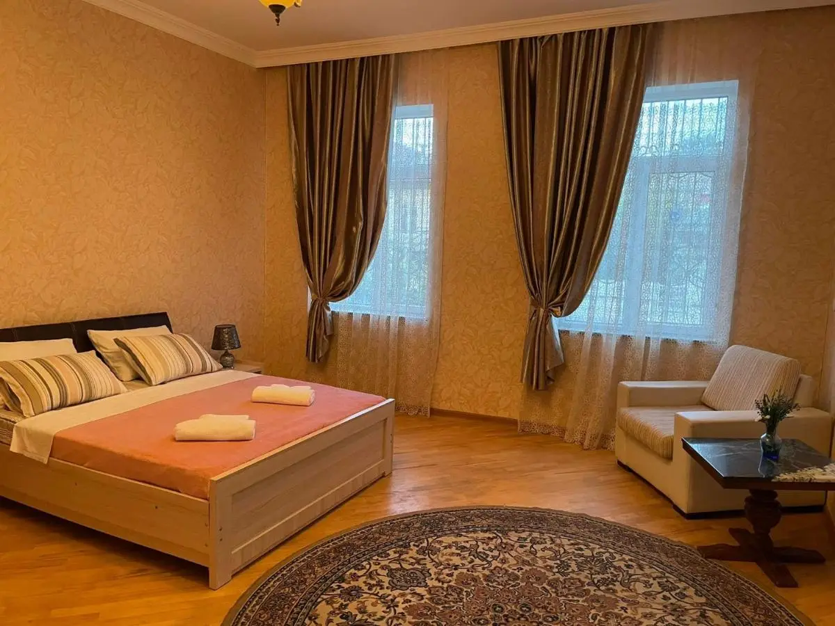 Sisi Guest House