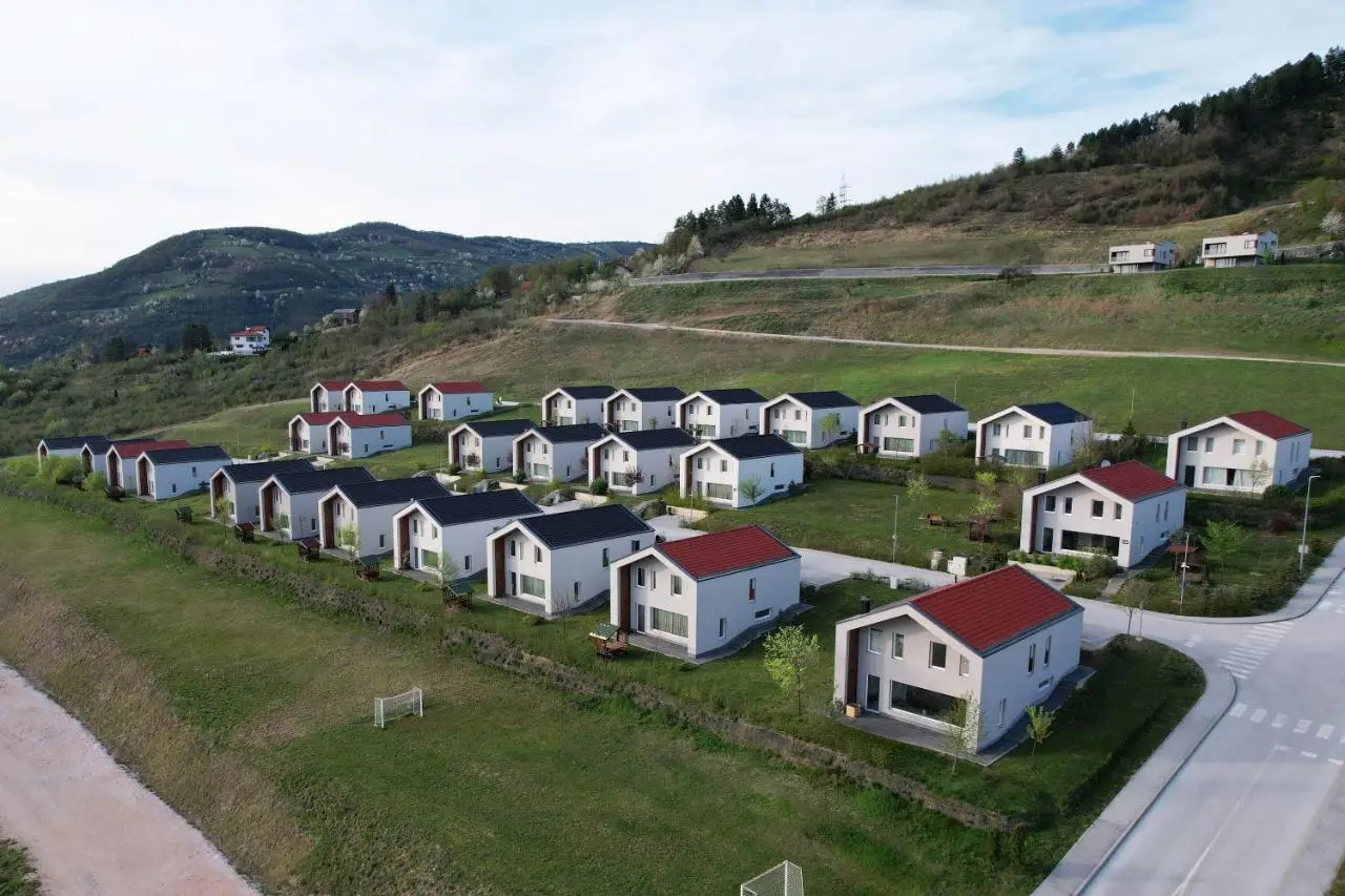 Poljine Hills