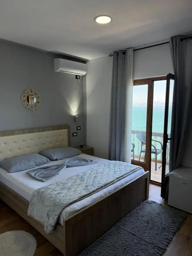Bella Vista