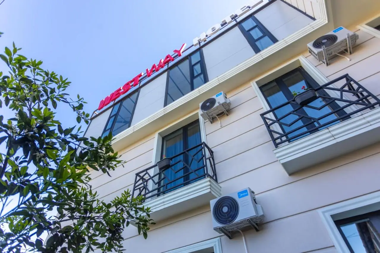 Hotel West Way