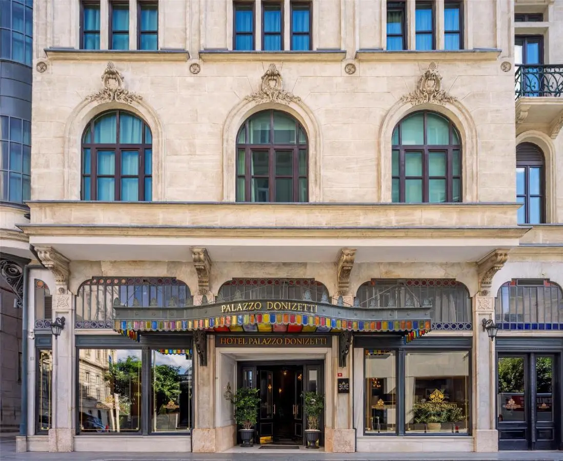 Palazzo Donizetti Istanbul, Tapestry Collection by Hilton
