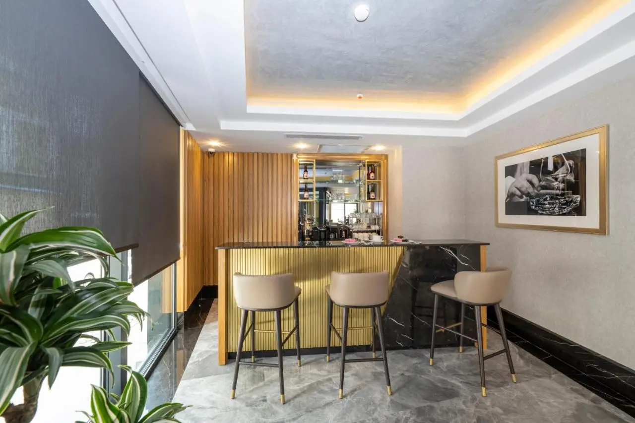 Hotel Ravi