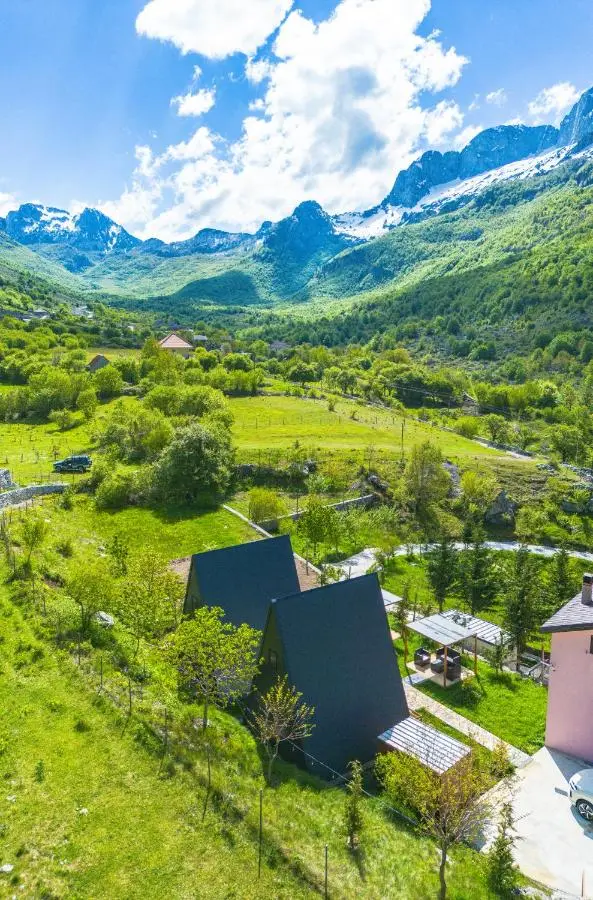 Arditi's Chalets