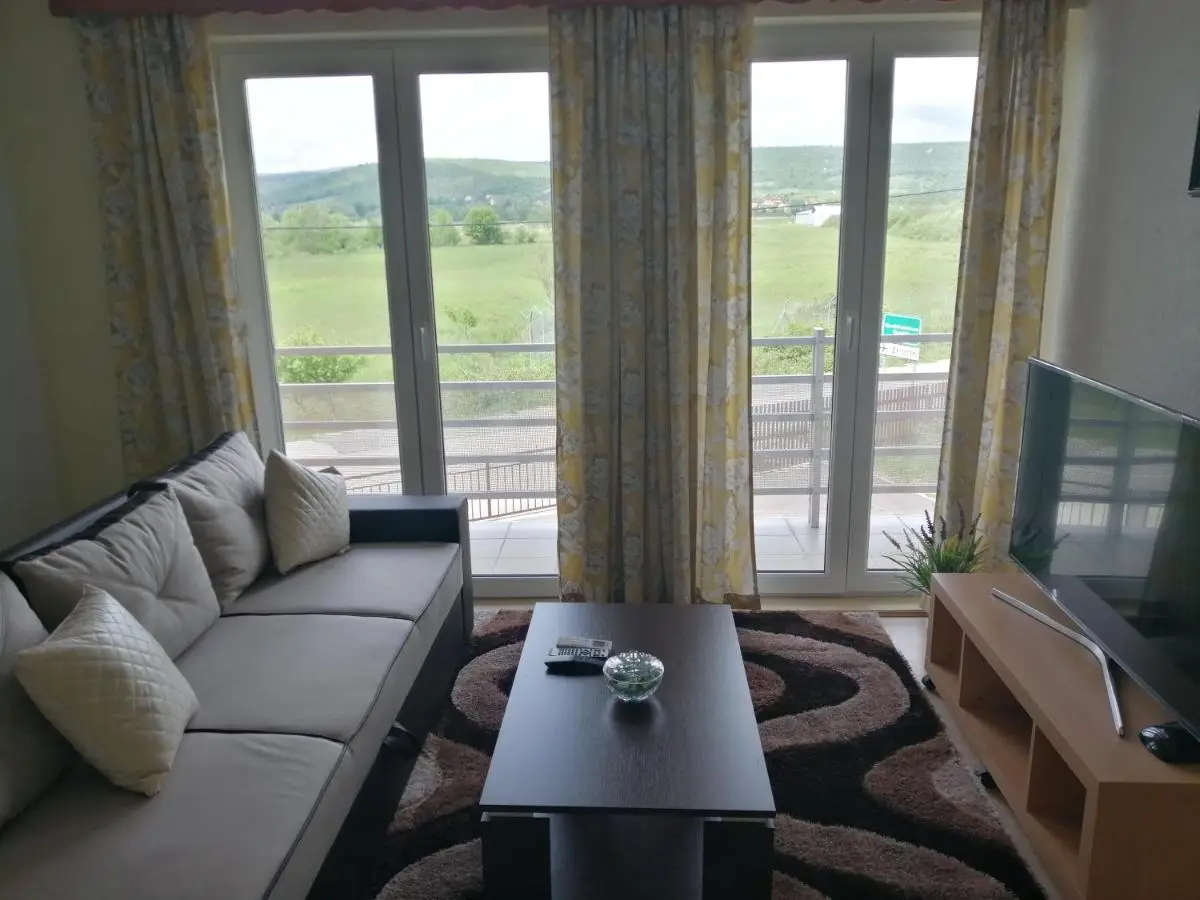 River Bank Apartments & Castle view