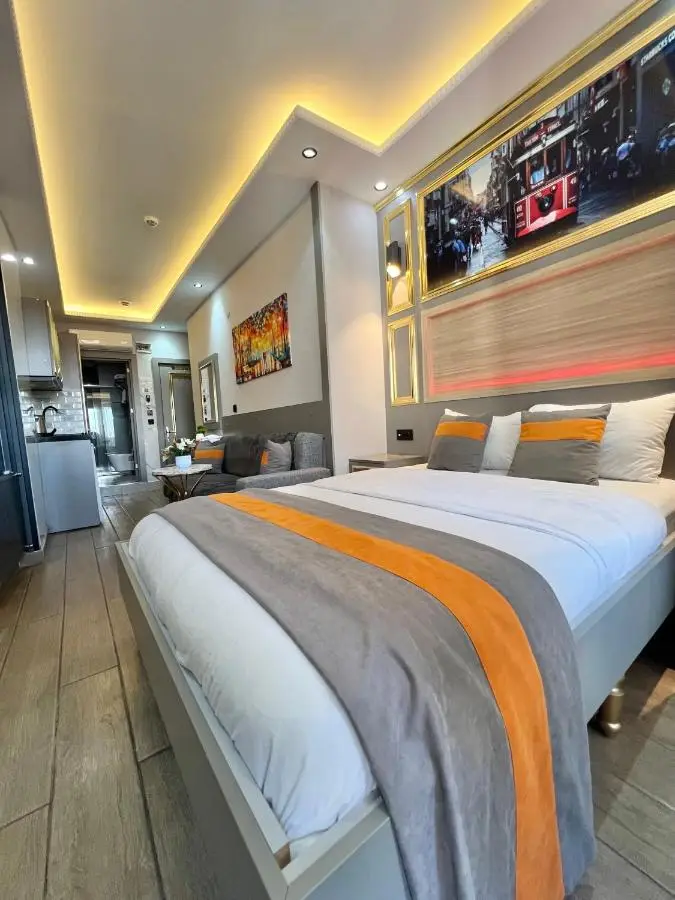 Taksim Larissa hotel suites