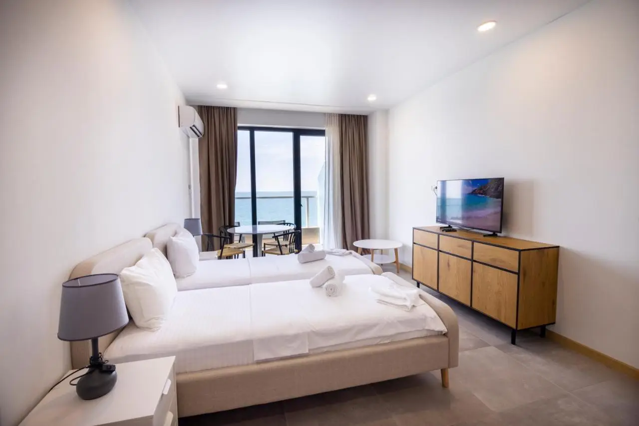 Bamboo Beach Apartments