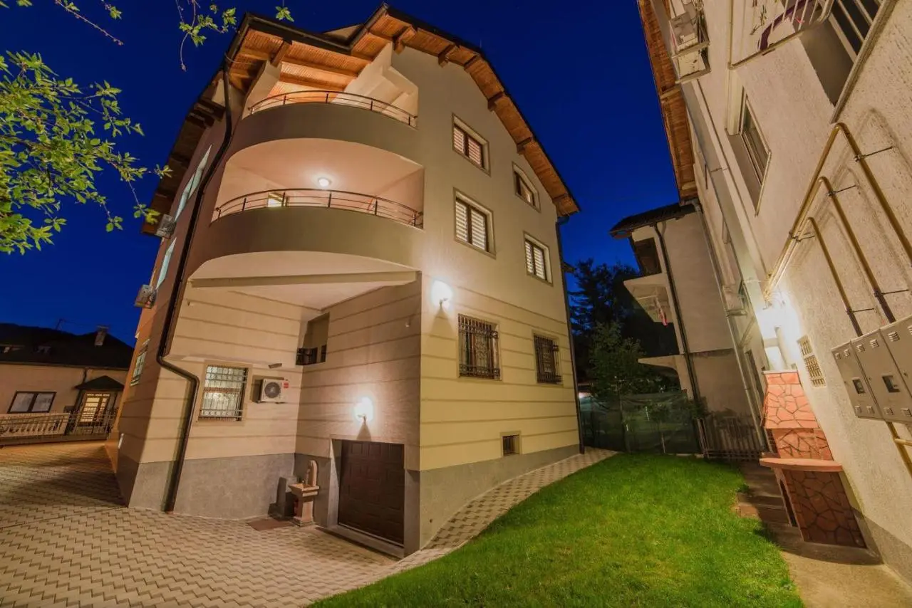 Grand Apartments