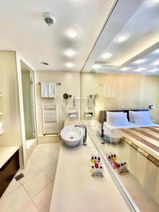 City Boutique Hotel