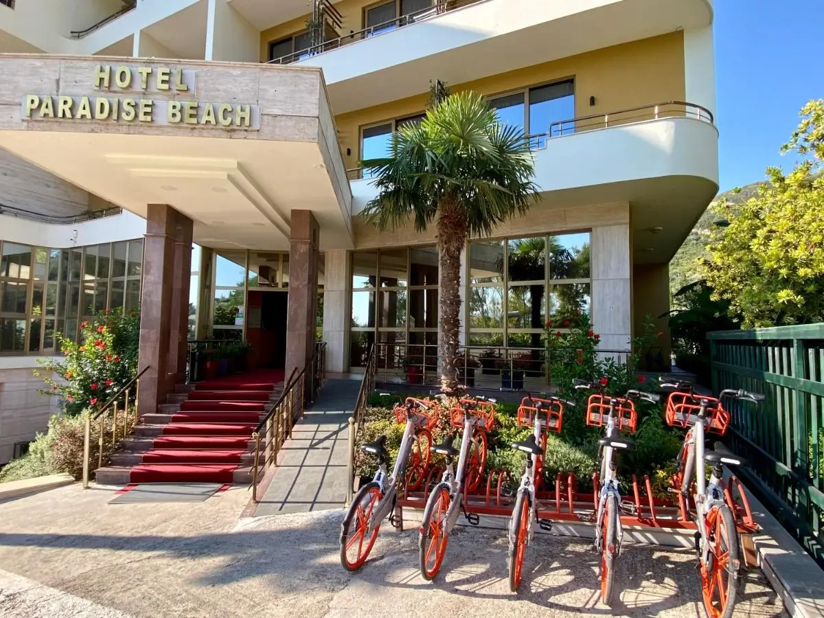 Paradise Beach Hotel