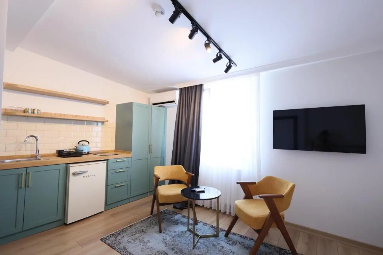 Evra Suites Hotel