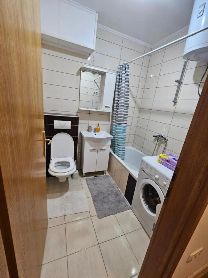 C2 Sunny Apartment