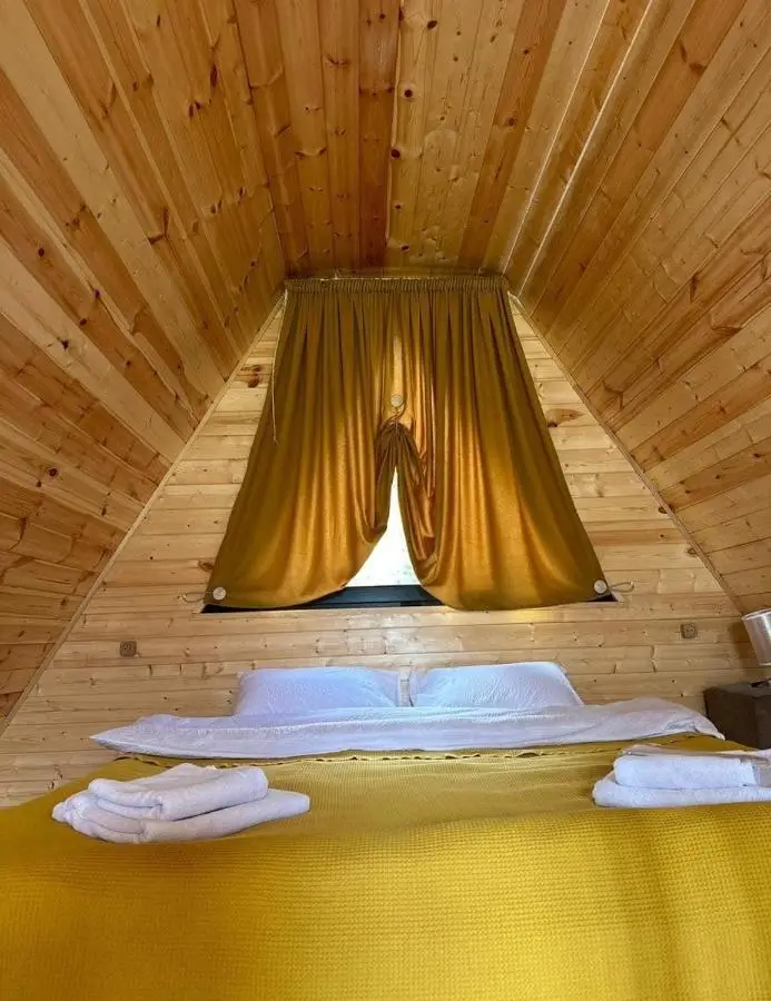 Elia Hut Kazbegi