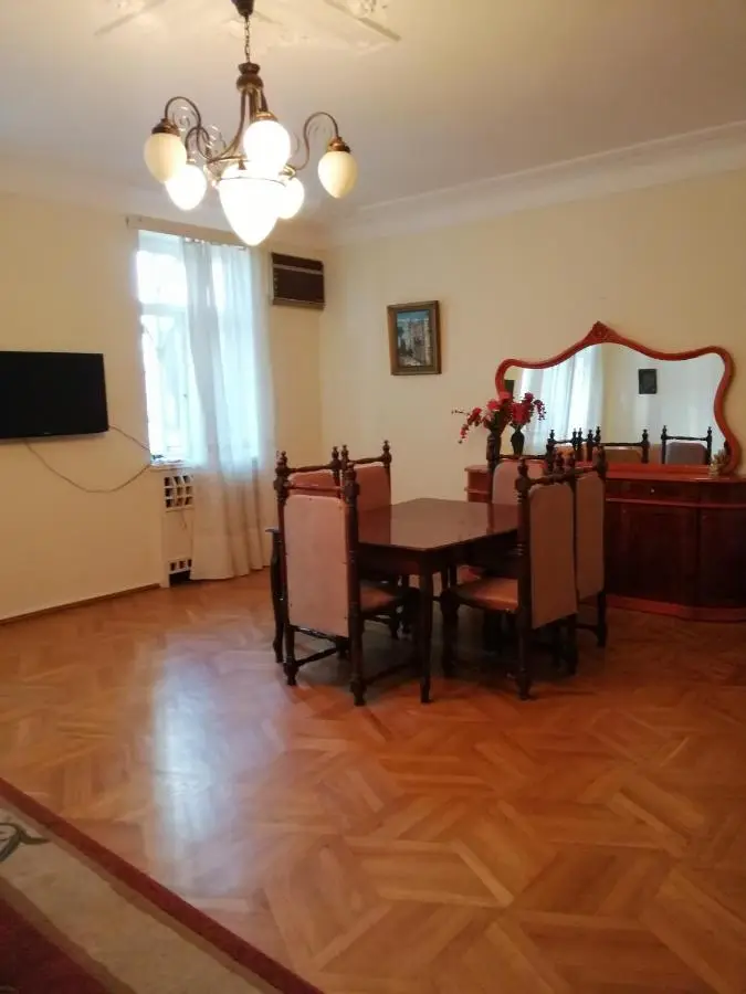 Apartment on Rustaveli 41