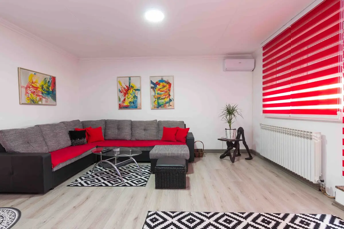 Sarajevo, Center, spacious 3 bedrooms apartment.