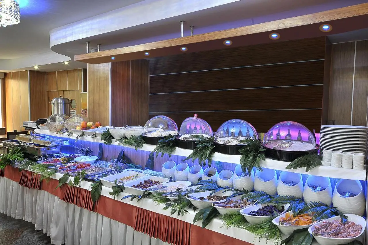 Rhiss Hotel Bostanci