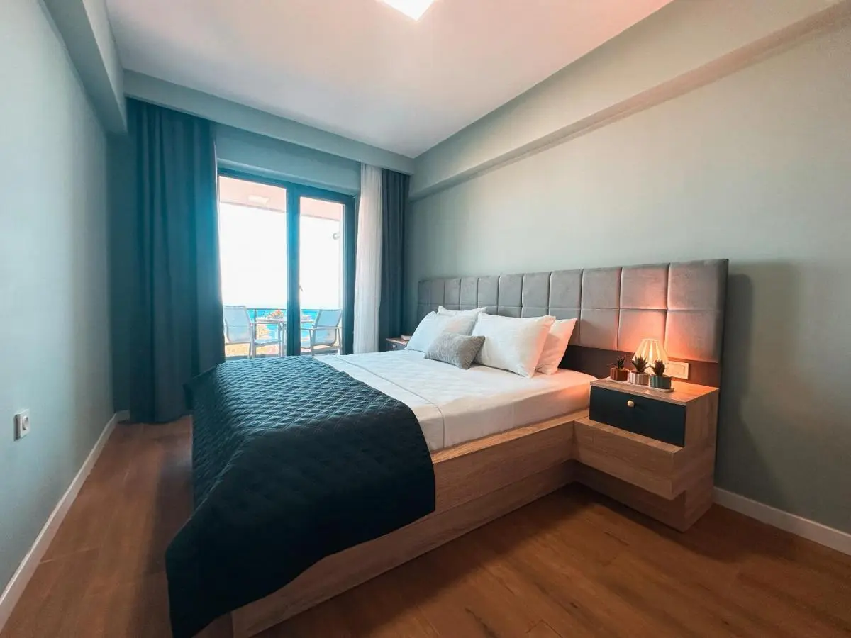 Lemon Suites & Restaurant