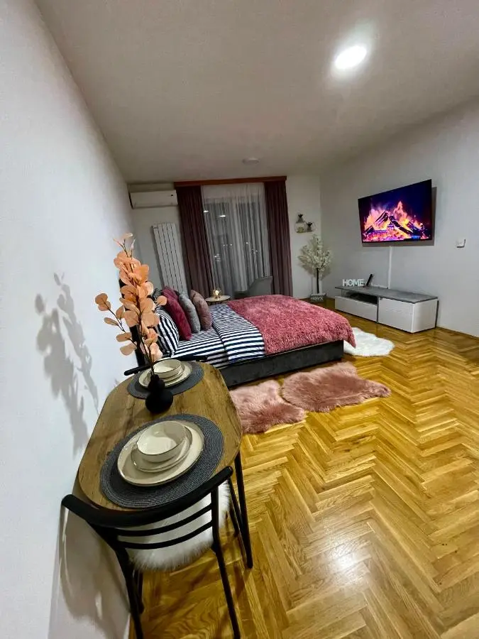 Farola Apartment