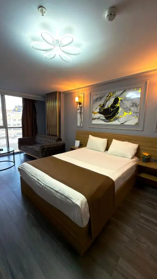 Waves hotel