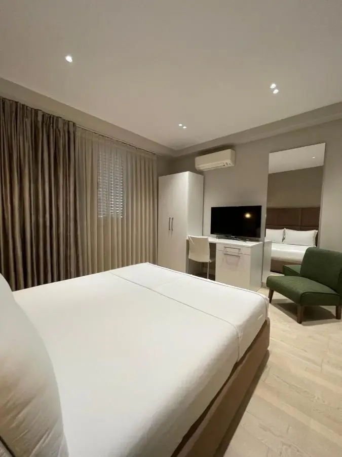 Hotel Oresti Center