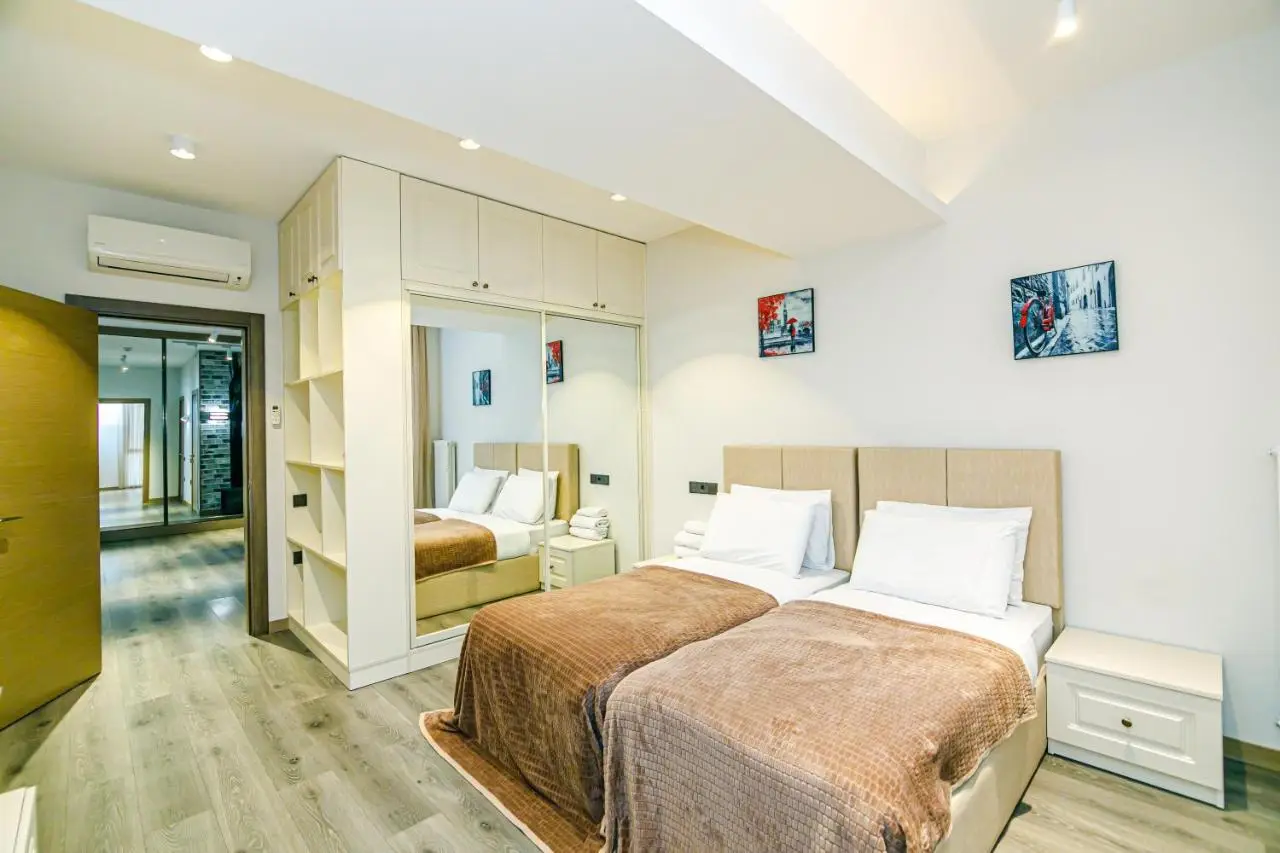 KING Luxury Apartment in Baku