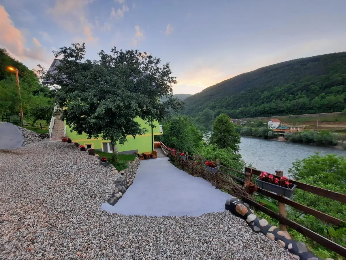 Apartmani Vila na Drini