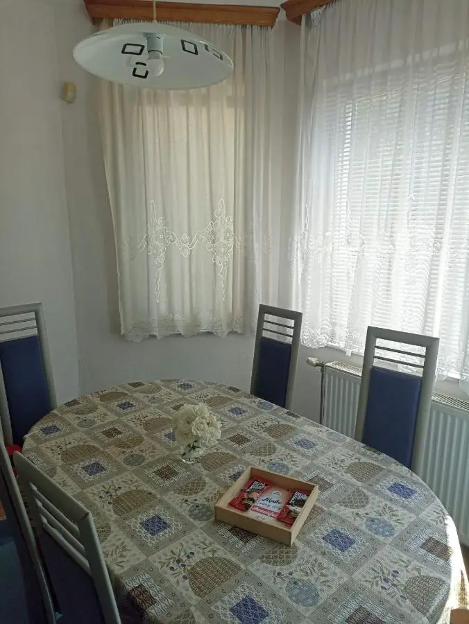 Sleep & fly - Sarajevo Airport apartment