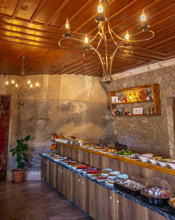 Cave Hotel Saksagan