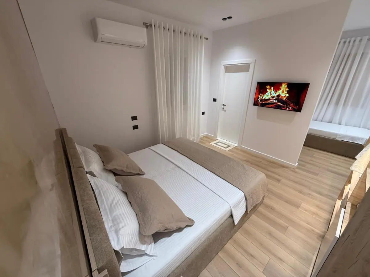 Montflux Hotel