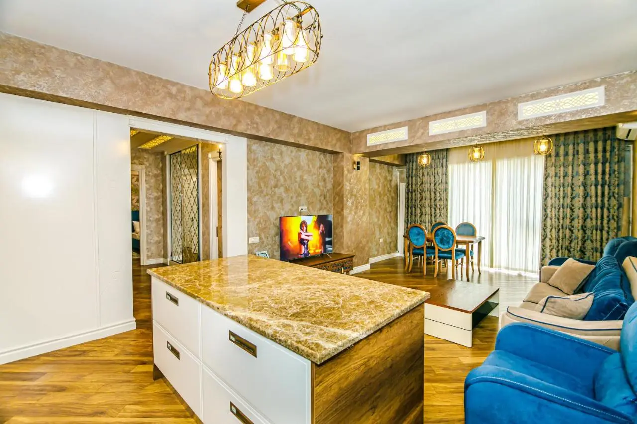 CRYSTAL Luxury Apartment on BAKU