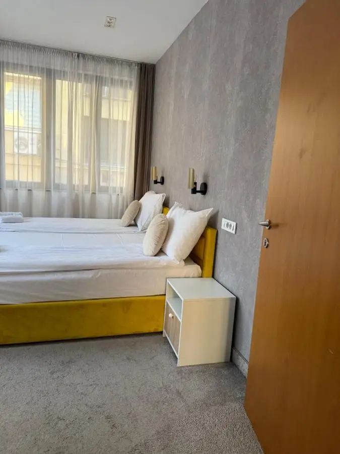 Deluxe Nortel Hotel