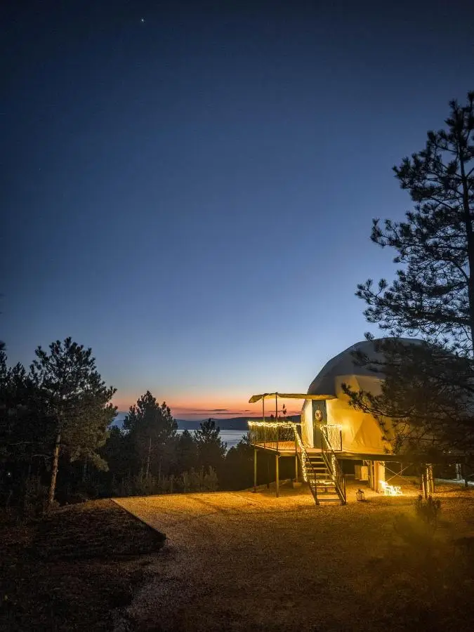 Continental Adventure Resort - Mountain Escape & Glamping