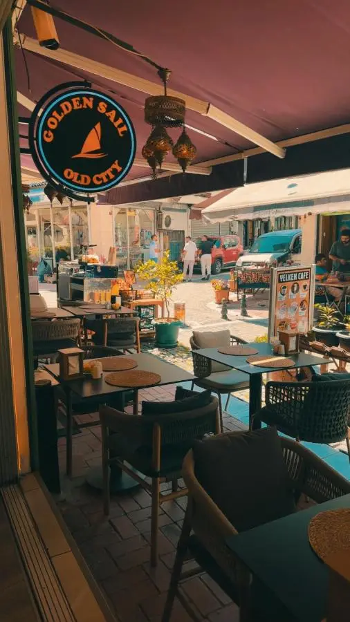 Golden Sail Hotel Old City