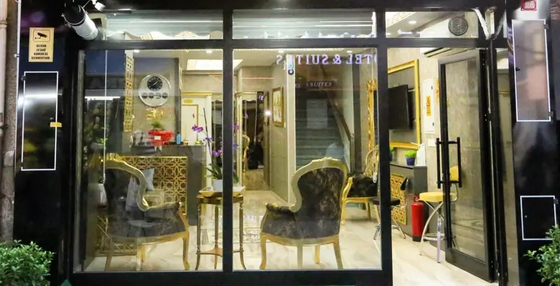 Grand Moon Hotel Suites